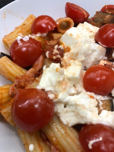 rigatoni pasta feta tomatoes