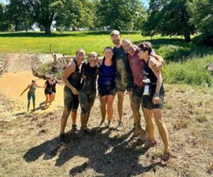 Band muddy runners in the mud